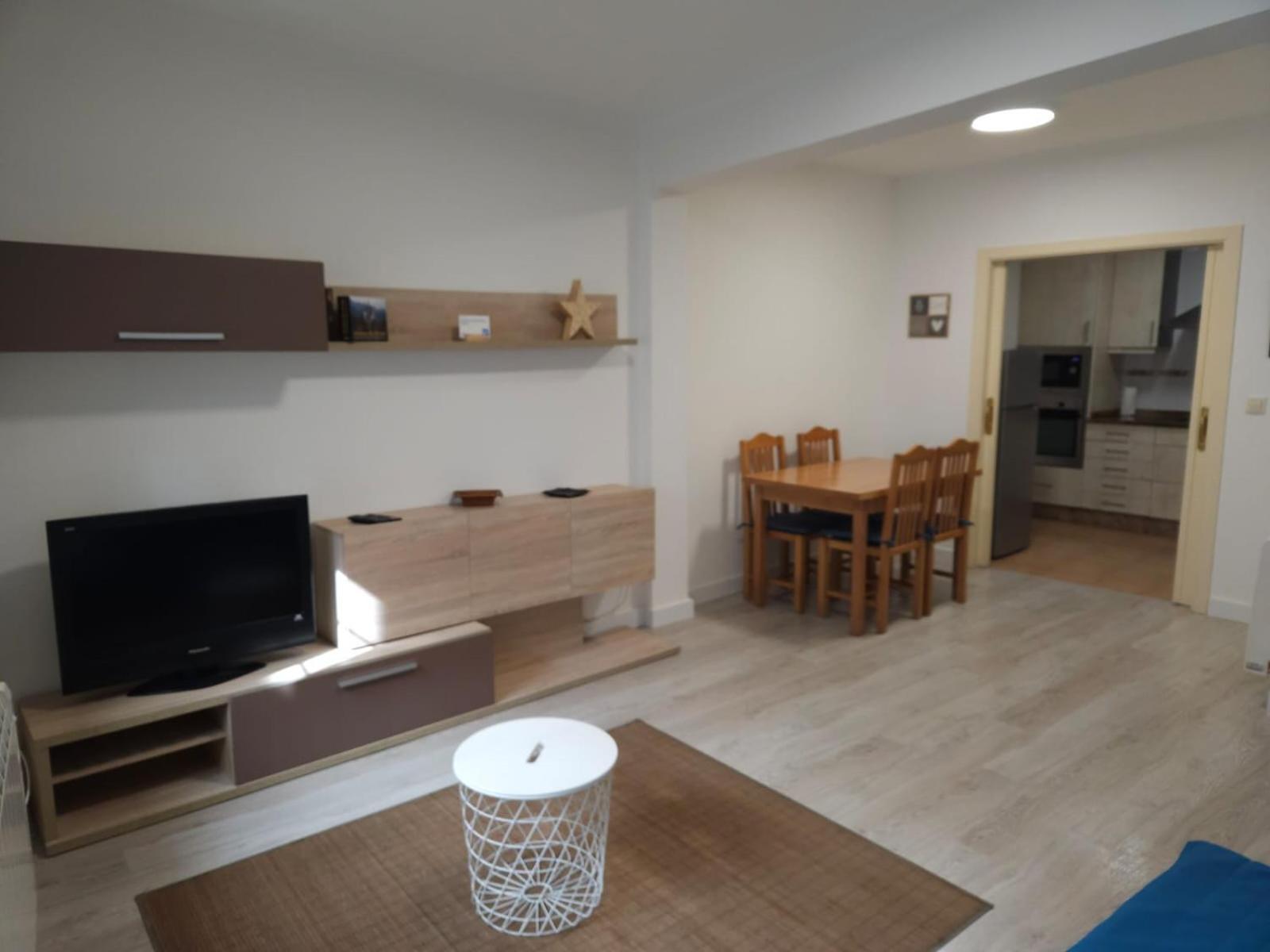 Apartamento Redondela Centrico Ποντεβέντρα Εξωτερικό φωτογραφία